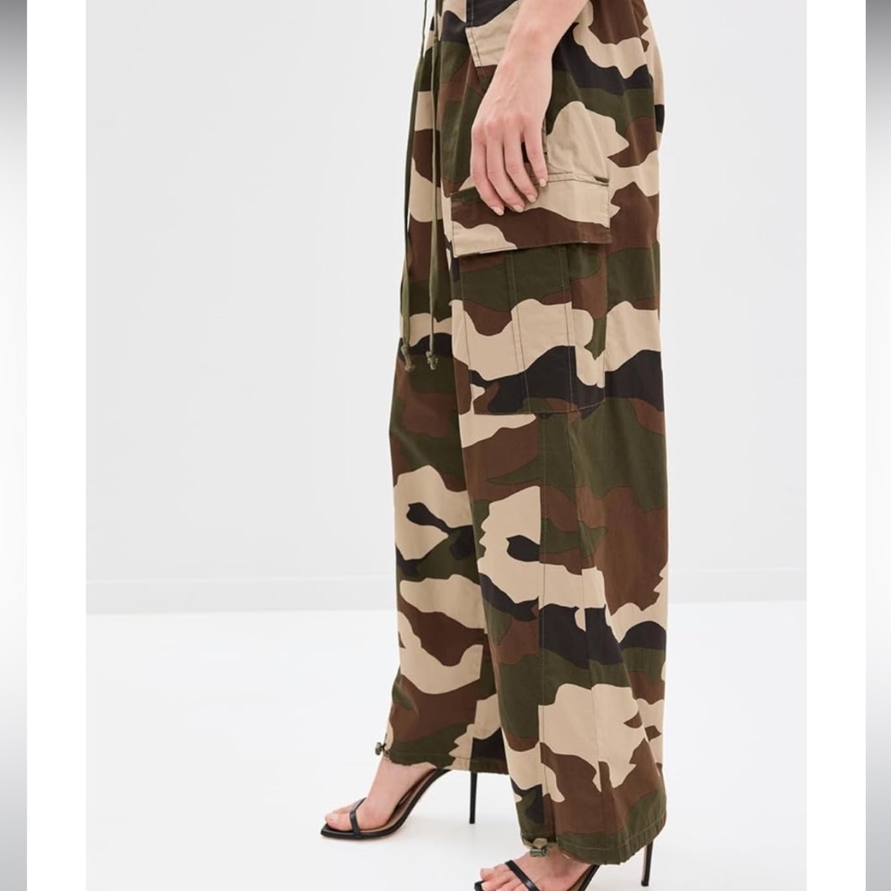 Good American Fatigue Green Camo Parachute Pants - Picture 3 of 11
